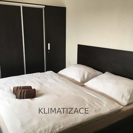Hotel Jordanek Opocno Bagian luar foto
